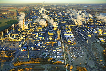 Chempark Dormagen with steaming chimneys in the morning light, production, research and services companies, chemical industry, Cologne, Rhineland, North Rhine-Westphalia, Germany, Europe