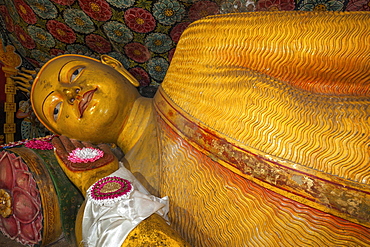 Reclining Buddha statue, Aluvihara Rock Cave Temple, Central Province, Sri Lanka, Asia