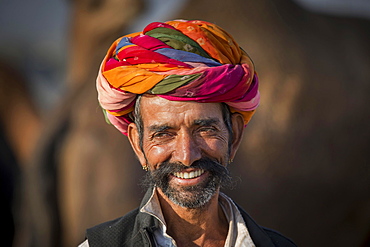 Portrait of Rajasthani man with turban, Pushkar, Rajasthan, India, Asia