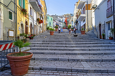 Treppenaufstieg, Scalinata di San Nicola, Altstadt, Trivento, Molise, Italien