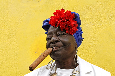 Woman with a cigar, Havana, Ciudad de La Habana, Cuba, Central America