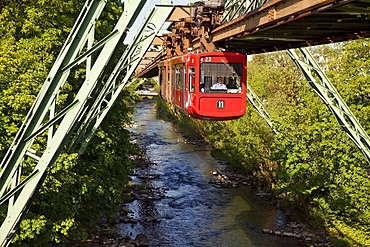 Suspension railway above the river Wupper, Wuppertal, Bergisches Land, North Rhine-Westphalia, Germany, Europe