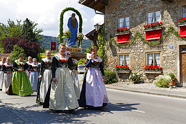 Corpus Christi procession, Au bei Bad Aibling, Bad Feilnbach, Upper Bavaria, Bavaria, Germany, Europe