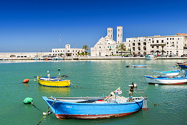 Fishing boats in the harbor, historic centre and Romanesque Old Cathedral, San Corrado, Molfetta, Bari Province, Apulia, Italy, Europe