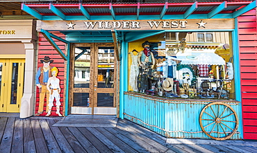 Wilder West, booth on Pier 39, port, San Francisco, California, USA, North America