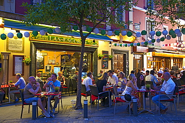 Restaurant in the old town, Seville, Andalucia, Spain, Europe