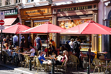 Street cafe in the centre of Brussels, Belgium, Europe