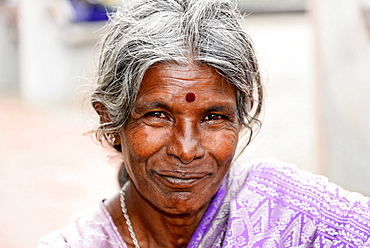 Elderly Indian woman, portrait, Mysore, Karnataka, South India, India, Asia