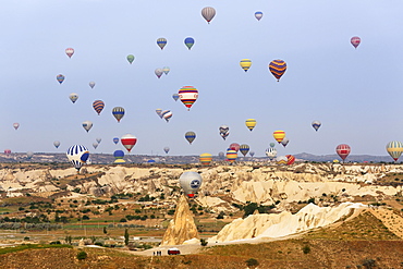 Hot air balloons, Goreme National Park, Cappadocia, Central Anatolia Region, Anatolia, Turkey, Asia