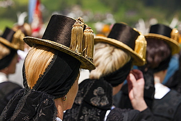 Gauderfest festival with traditional costumes, Zell am Ziller, Zillertal, North Tyrol, Austria, Europe