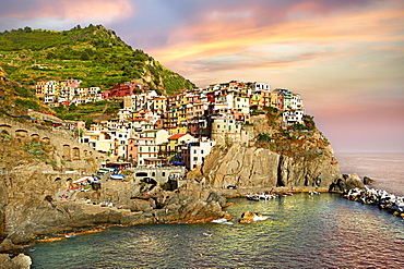 Fishing port of Manarola in the evening, Manarola, Cinque Terre National Park, Liguria, Italy, Europe