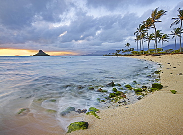 Sandy beach at Kualoa Regional Park, Oahu, Hawaii, United States, North America