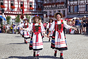 ""Butcher's girls"", local costume group, historical parade, Schaferlauf festival, Bad Urach, Baden-Wurttemberg, Germany, Europe