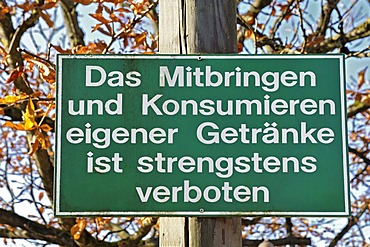 Prohibition sign "Das Mitbringen und Konsumieren eigener Getraenke ist strengstens verboten", German for "consumption of drinks not bought on these premises is strictly forbidden", MichaeliGarten beer garden in the autumnal Ostpark, Ramersdorf, Munich, Ba