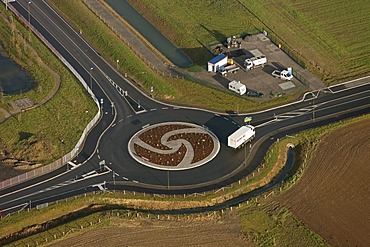 Aerial view, roundabout Edisonstrasse street, Boehnen commercial zone, near Autobahn A2, motorway, Ruhr Area, North Rhine-Westphalia, Germany, Europe