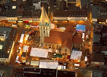 Aerial view, Pauluskirche church, the Christmas market and an ice skating rink at night, Hamm, Ruhr area, North Rhine-Westphalia, Germany, Europe