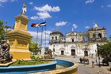The Cathedral at Parque Central, Leon, Nicaragua, Central America
