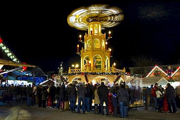 Christmas pyramid, Christmas market in Bruchsal, Baden-Wuerttemberg, Germany, Europe