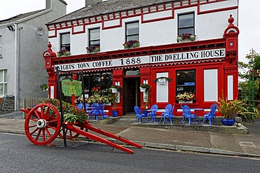 Historic coffee shop, Knightstown, Valentia Island, County Kerry, Ireland, Europe