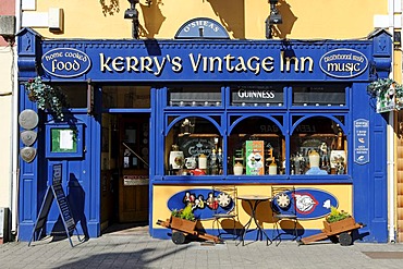 Kerry's Vintage Inn, Killorglin, Ring of Kerry, County Kerry, Ireland, Europe