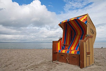 Wicker beach chair on the beach of Travemuende, Luebeck Bay, Baltic Sea, Schleswig-Holstein, Germany, Europe, PublicGround