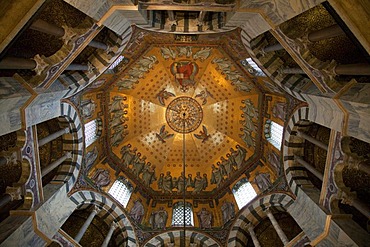 Dome in Aachen Cathedral, octagon, UNESCO World Heritage Site, Aachen, North Rhine-Westphalia, Germany, Europe