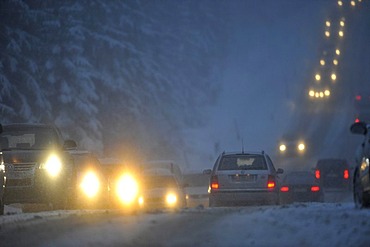 Snow chaos on the B4 federal highway in Harz near Torfhaus, Lower Saxony, Germany, Europe