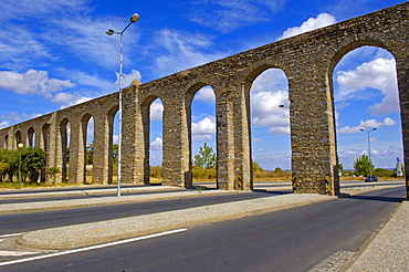 agua de Prata Aqueduct, evora, UNESCO World Heritage Site, Alentejo, Portugal, Europe