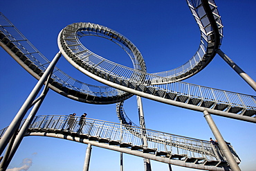 Tiger & Turtle ? Magic Mountain, a walkable landmark sculpture in the shape of a roller coaster, by Heike Mutter and Ulrich Genth, on Heinrich-Hildebrand-Hoehe, mining waste tip, Angerpark, Duisburg, North Rhine-Westphalia, Germany, Europe