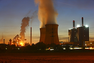 Gas-fired power plant in Duisburg-Huckingen, operated by RWE, Huettenheim, Duisburg, North Rhine-Westphalia, Germany, Europe