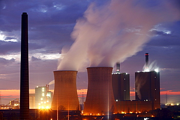 Gas-fired power plant in Duisburg-Huckingen, operated by RWE, Huettenheim, Duisburg, North Rhine-Westphalia, Germany, Europe