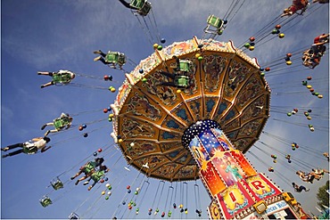 Chair swing ride or Chair-O-Planes, Oktoberfest, Munich, Bavaria, Germany, Europe