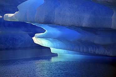 Structure of an iceberg, Perito Moreno glacier, High Andes, near El Calafate, Patagonia, Argentina, South America