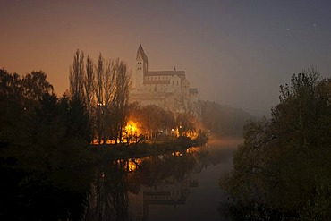 View towards the Collegiate Church, Limburg-Dietkirchen, Hesse, Germany, Europe