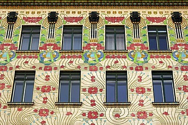 Majolikahaus, facade, Art Nouveau, 1898, by Kolo Moser, Linke Wienzeile 40, Left Vienna Row, famous apartment buildings by Otto Wagner, Vienna, Austria, Europe