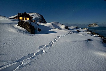 House near VÃ‚gan, Kvitholmen, Lofoten Island of VestvÃ‚goya, Lofoten Islands, North Norway, Norway, Europe