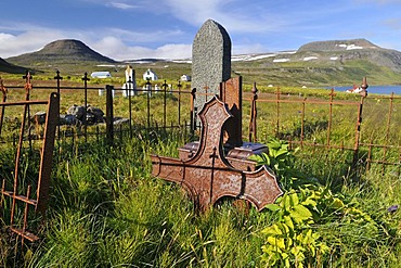 Old cemetery, Hesteyri, Hesteyrarfjoerï£¿ur or Joekulfirï£¿ir, Hornstrandir hiking paradise, Westfjords, Iceland, Europe