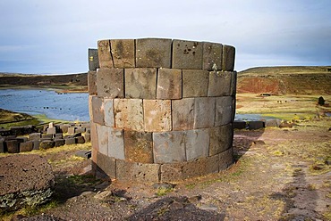 Sillustani pre-Incan burial ground, on the shores of Lake Umayo near Puno, Peru, South America