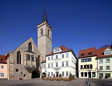 Aegidien Church on Wenigemarkt square, passage to the Kraemerbruecke, Merchants' Bridge, Erfurt, Thuringia, Germany, Europe, PublicGround