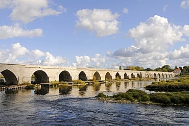 Bridge across the Loire river, Beaugency, village, parish, Oreleans, Loiret, Centre, France, Europe, PublicGround