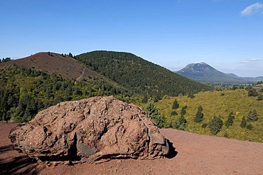 Parc Naturel des Volcans d'Auvergne, regional natural park, Puy de Lassolas, Puy-de-Dome volcano at back, Auvergne, France, Europe