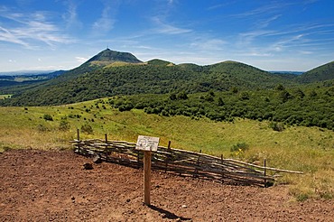 View of Puy de Dome volcano, Parc Naturel des Volcans d'Auvergne, regional natural park, Auvergne, France, Europe