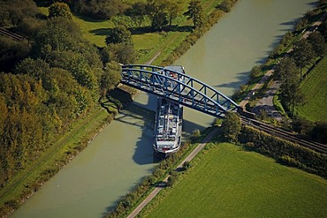 Aerial view, cargo ship stuck under bridge, Datteln-Hamm Canal, Hamm, Ruhr Area, North Rhine-Westphalia, Germany, Europe