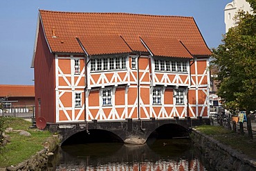 Half-timbered house "Gewoelbe" on the Frische Grube brook, Wismar, Mecklenburg-Western Pomerania, Germany, Europe, PublicGround