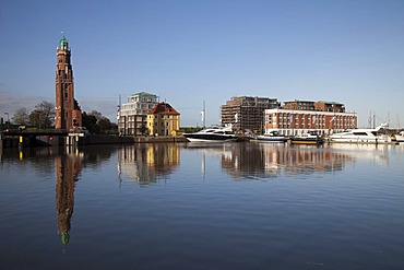 Neuer Hafen harbour and the lighthouse, Havenwelten, Bremerhaven, Weser River, North Sea, Lower Saxony, Germany, Europe, PublicGround