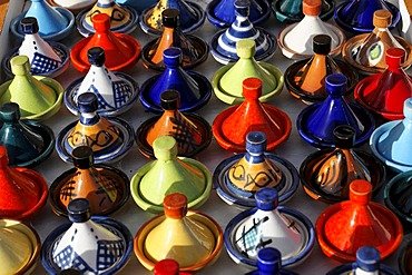 Traditional tajines or tagines, souvenirs, market stall, Ait Benhaddou, Morocco, Africa