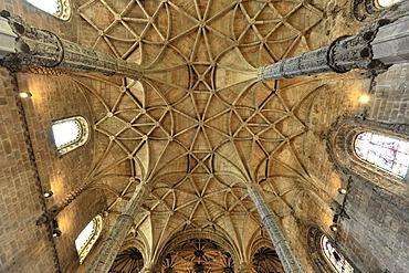 Vaulted ceiling, Santa Maria Church, Mosteiro dos Jeronimos, Hieronymites Monastery, Unesco World Heritage Site, Belem district, Lisbon, Portugal, Europe