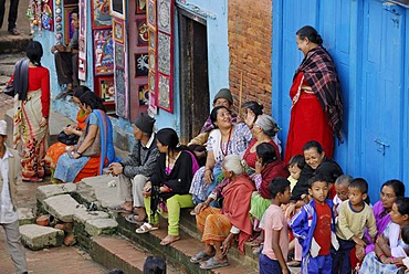 Women and children, Taumadhi square, Bhaktapur, Kathmandu Valley, Nepal, Asia