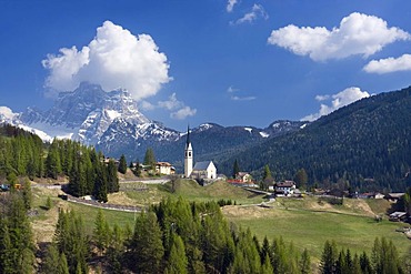 Church of Selva Di Cadore and Monte Pelmo peak, Colle Santa Lucia, Dolomites, Italy, Europe