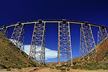 Polvorillo viaduct of the railway line "Tren a las nubes", "Train in the Clouds", Salta, Argentina, South America